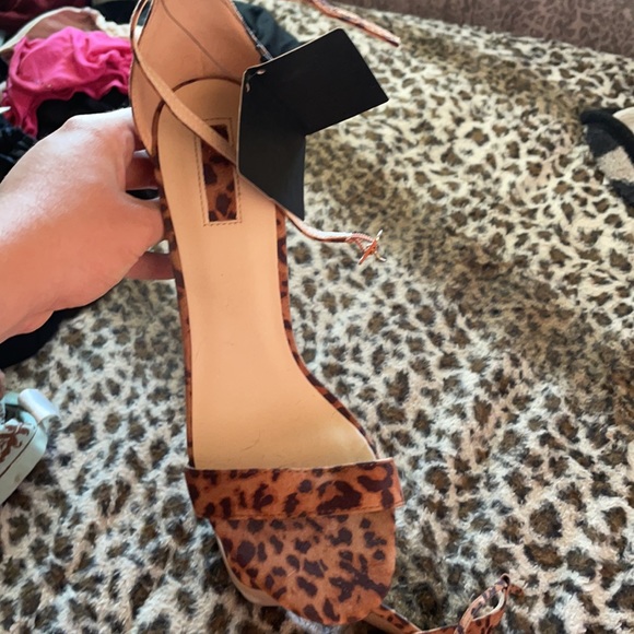 Cheetah heels so comfy!! - Picture 2 of 3
